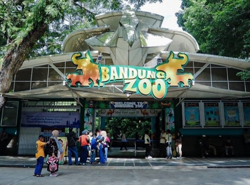 Kemenhut Ambil Alih Pengadaan Pakan Satwa di Bandung Zoo